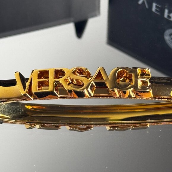 Versace Tribute Hair Clip - Picture 2 of 13